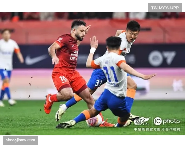 泰山防守定位球存在明显漏洞 开场两分钟角球失分 泰山防守定位球存在明显漏洞 开场两分钟角球失分